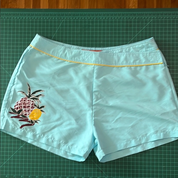 Vintage 90s Low Rise Light Blue Women's Surf Shorts with Pineapple Design 🏄🏼‍♀️ - Picture 4 of 7